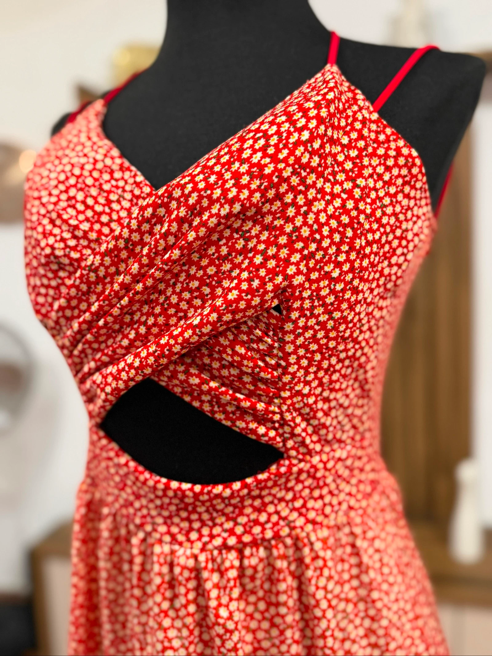 Red printed maxi dress with an opening – photo 3